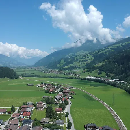 Hotell Zum Loewen Aschau Im Zillertal