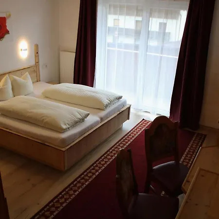 Zum Loewen Hotell