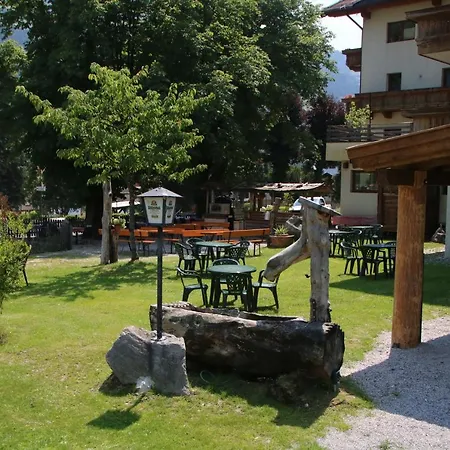 Hotell Zum Loewen Aschau Im Zillertal