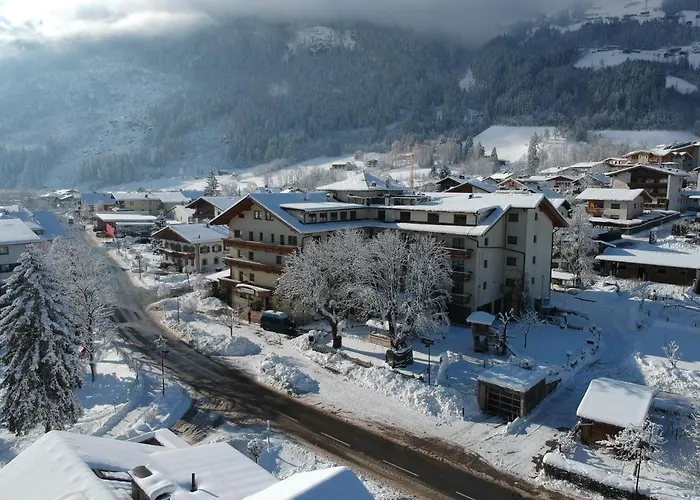 Hotel Zum Loewen Aschau Im Zillertal