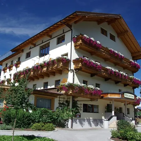 Zum Loewen Hotel